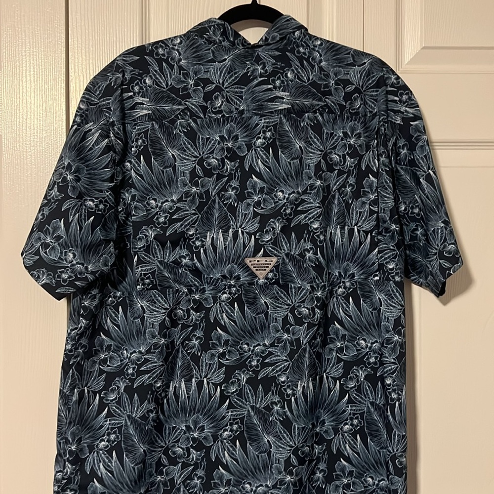 Men’s Columbia shirt - Picture 3 of 3